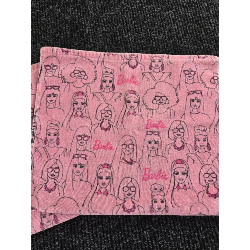 Barbie hand towel
